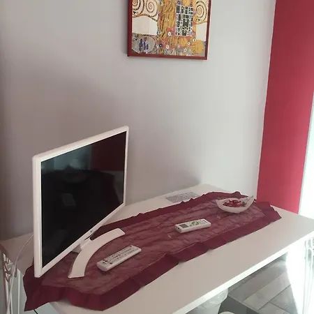 לינה וארוחת בוקר Dante & Beatrice 2*