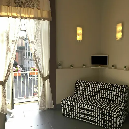 فندق مبيت وإفطار Dante & Beatrice نابولي