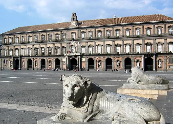 Bed and Breakfast Dante & Beatrice Νάπολη