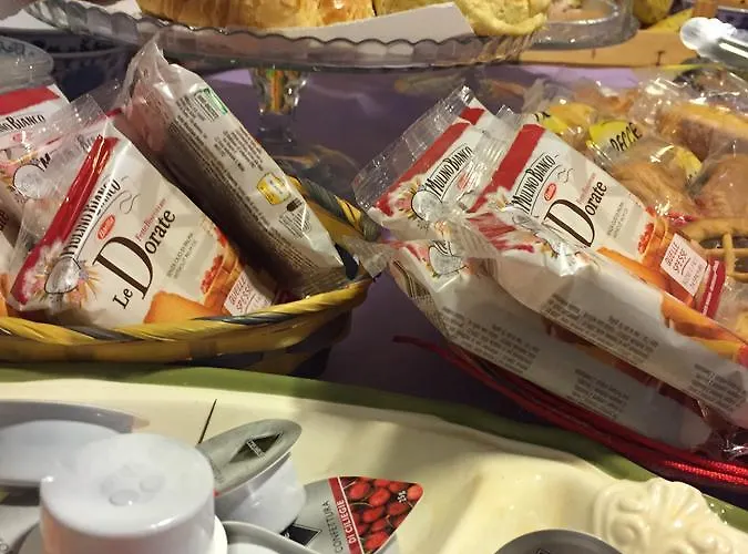 Bed and Breakfast Dante & Beatrice Νάπολη