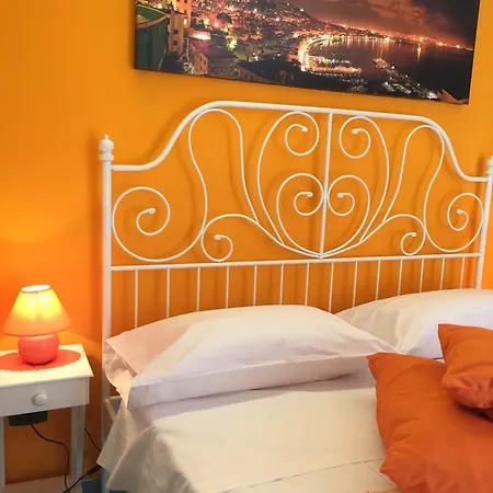 Dante & Beatrice Neapel